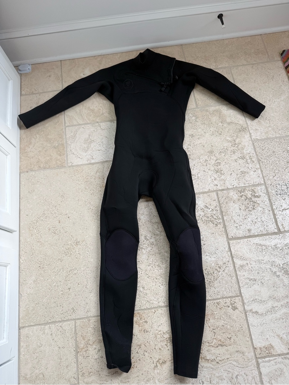 VISSLA Men’s Black and Gray Patterned Full Wetsuit - Long Sleeve